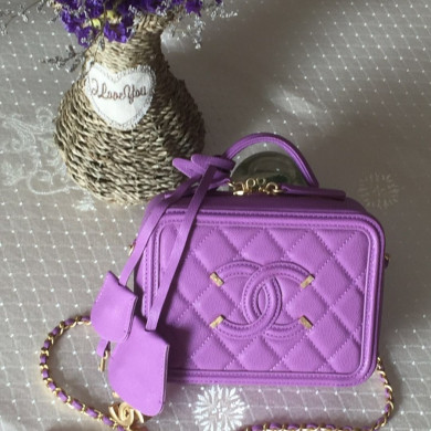 A93342 small vanity case, Chanel Handbag