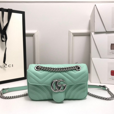 446744 GUCCI GG Marmont matelassé mini bag