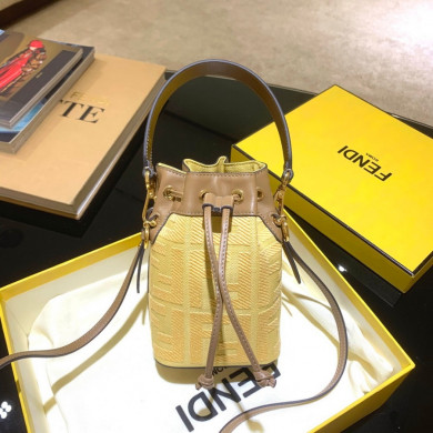 MON TRESOR, Fendi Beige raffia mini bag