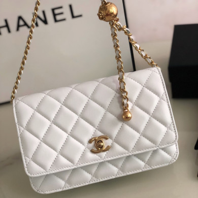 AP1450 wallet on chain, Chanel Bag