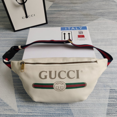 GUCCI Gucci Print leather belt bag, 493869 