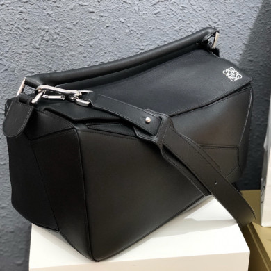 Large Puzzle bag in classic calfskin, loewe bag