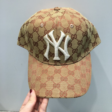 GG canvas baseball hat, GUCCI