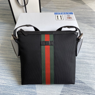 387111 Web GG Supreme messenger, gucci essengers Bags for Men