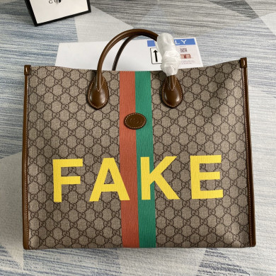 636654 'Fake/Not' print Gucci Off The Grid tote bag, GUCCI