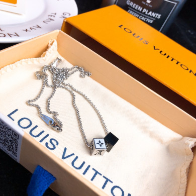 Necklaces and Pendants, Louis Vuitton LV