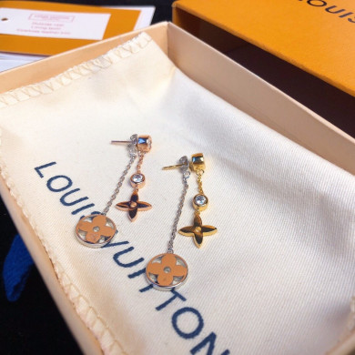 Earrings & Ear Stud, Louis Vuitton LV