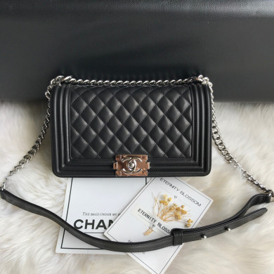 A67086, CHANEL BOY CHANEL HANDBAG, LAMBSKIN