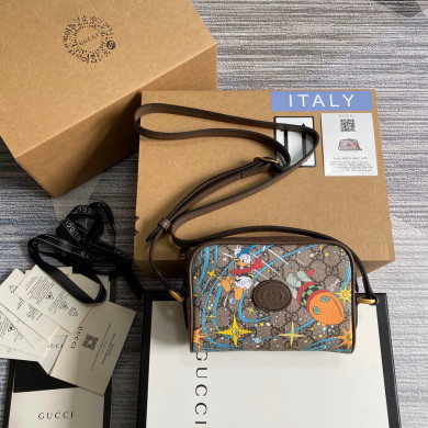 648124 Disney x Gucci Donald Duck mini shoulder bag, Travel Bags for Women