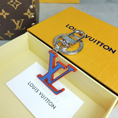 Louis Vuitton LV, key chain
