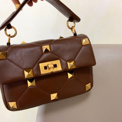 MEDIUM ROMAN STUD THE SHOULDER BAG IN NAPPA WITH CHAIN, Valentino bag