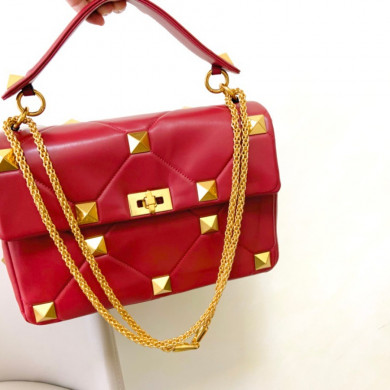 LARGE ROMAN STUD THE SHOULDER BAG IN NAPPA WITH CHAIN,  Valentino bag