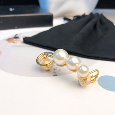 earrings & stud