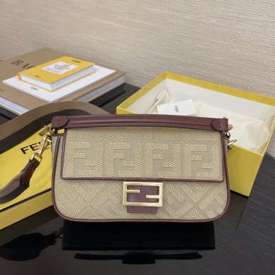 BAGUETTE , FENDI