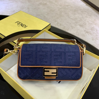 BAGUETTE , FENDI