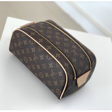 M44494  DOPP KIT TOILET POUCH
