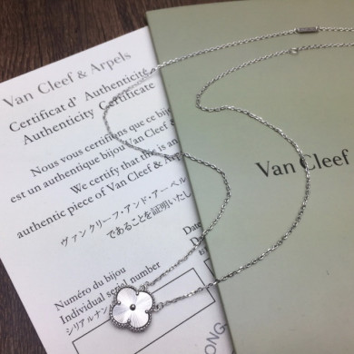 VanCleef&Arpels Necklaces