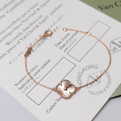 VanCleef&Arpels Bracelets
