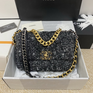 AS1160 CHANEL 19 HANDBAG, 