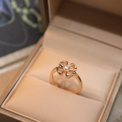 Bvlgari ring