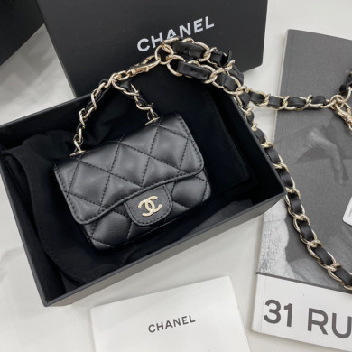 FLAP COIN PURSE WITH CHAIN