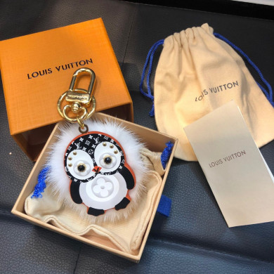 Louis Vuitton LV, key chain