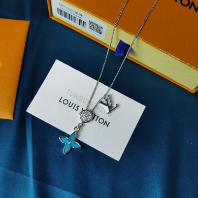 LV CATCH PENDANT NECKLACE