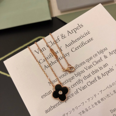 VanCleef&Arpels Necklaces