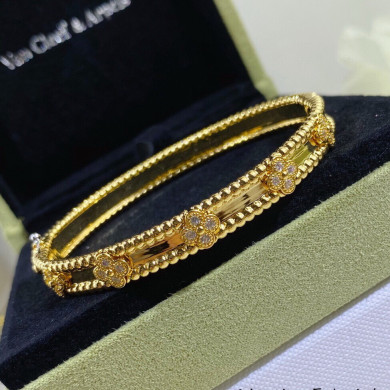 VanCleef&Arpels Bangles 17cm
