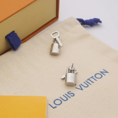 Earrings, Louis Vuitton LV