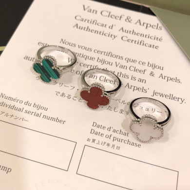 VanCleef&Arpels Ring