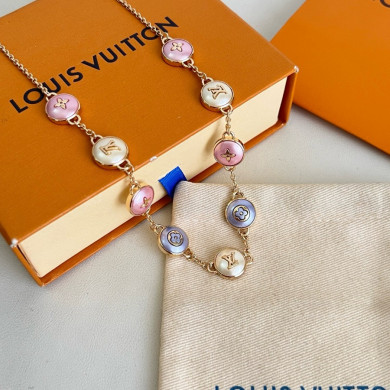 LV Color Blossom Medallion Necklace – Pink, Ivory & Lilac