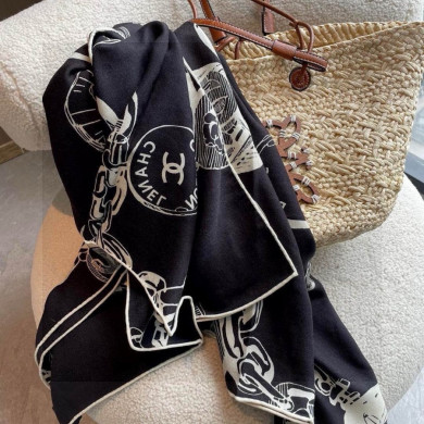 Double-Sided Jacquard cashmere & Silk Shawl scarf – CHASCA-282 | 135 × 135 cm