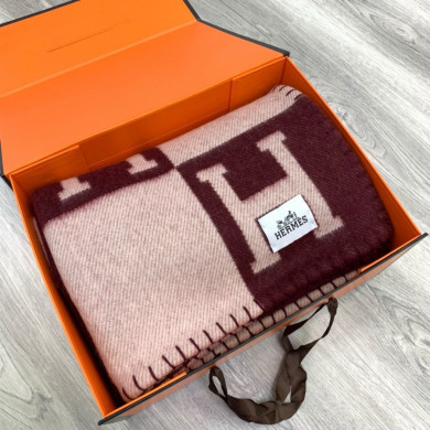 Premium Cashmere Blend Blanket – HERMSCA-171 | Cherry Red & Ivory White | 170 × 135 cm