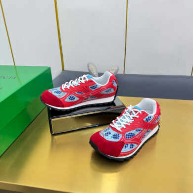 Bottega Veneta Orbit Sneaker Unisex style