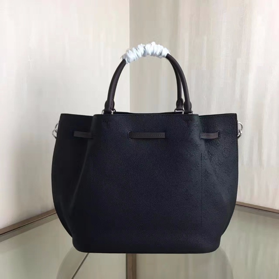 M54402, Girolata Mahina in Women's Handbags collections by Louis Vuitton