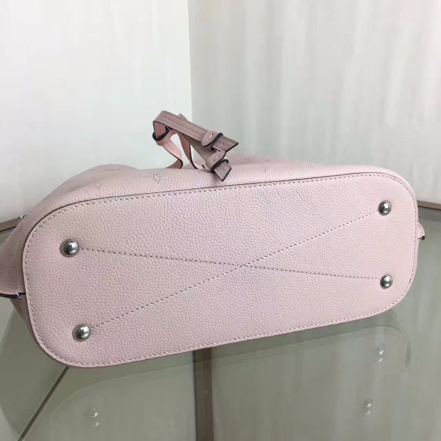 M54401, Girolata Mahina in Women's Handbags collections by Louis Vuitton