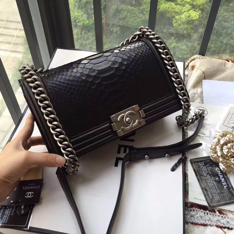 BOY CHANEL HANDBAG, A67086, Size 9.8 X5.7 X 3.1