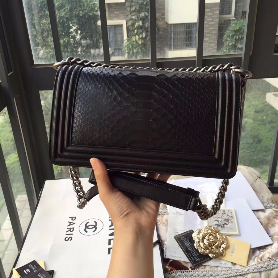 BOY CHANEL HANDBAG, A67086, Size 9.8 X5.7 X 3.1