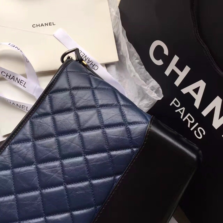 CHANEL'S ABIELLE HOBO BAG, CALFSKIN, A93824, 10.9 X 8.2 X 3.9 IN