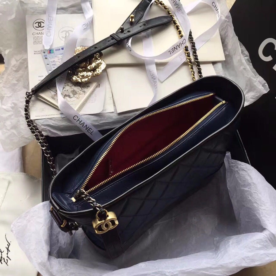 CHANEL'S ABIELLE HOBO BAG, CALFSKIN, A93824, 10.9 X 8.2 X 3.9 IN