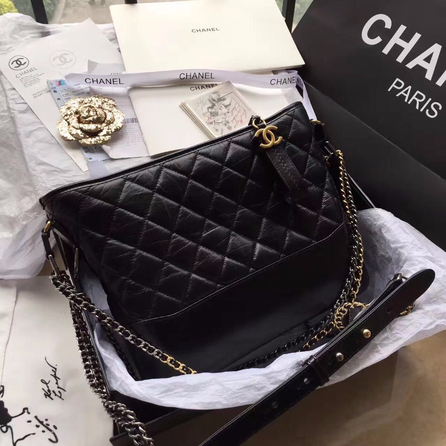 CHANEL'S ABIELLE HOBO BAG, CALFSKIN, A93824, 10.9 X 8.2 X 3.9 IN