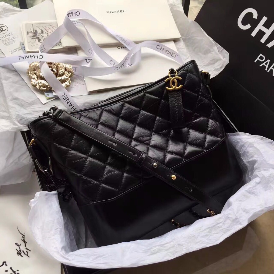 CHANEL'S ABIELLE HOBO BAG, CALFSKIN, A93824, 10.9 X 8.2 X 3.9 IN