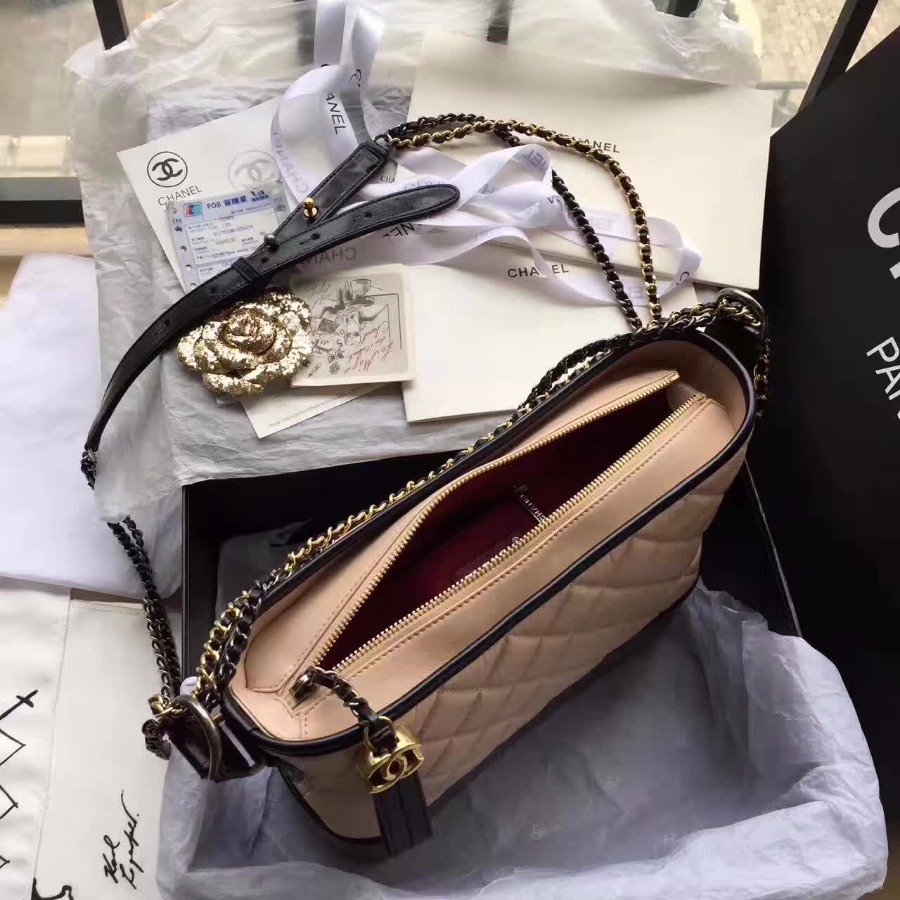 CHANEL'S ABIELLE HOBO BAG, CALFSKIN, A93824, 10.9 X 8.2 X 3.9 IN