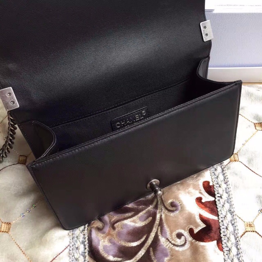BOY CHANEL HANDBAG & CROSS BODY BAG, ORIGINAL QUALITY