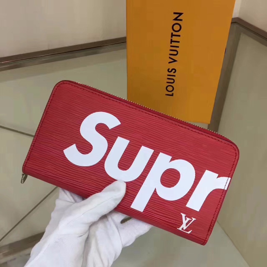 LOUIS VUITTON LV, Epi Leather , 7.5 x 3.9 x 0.6 inches