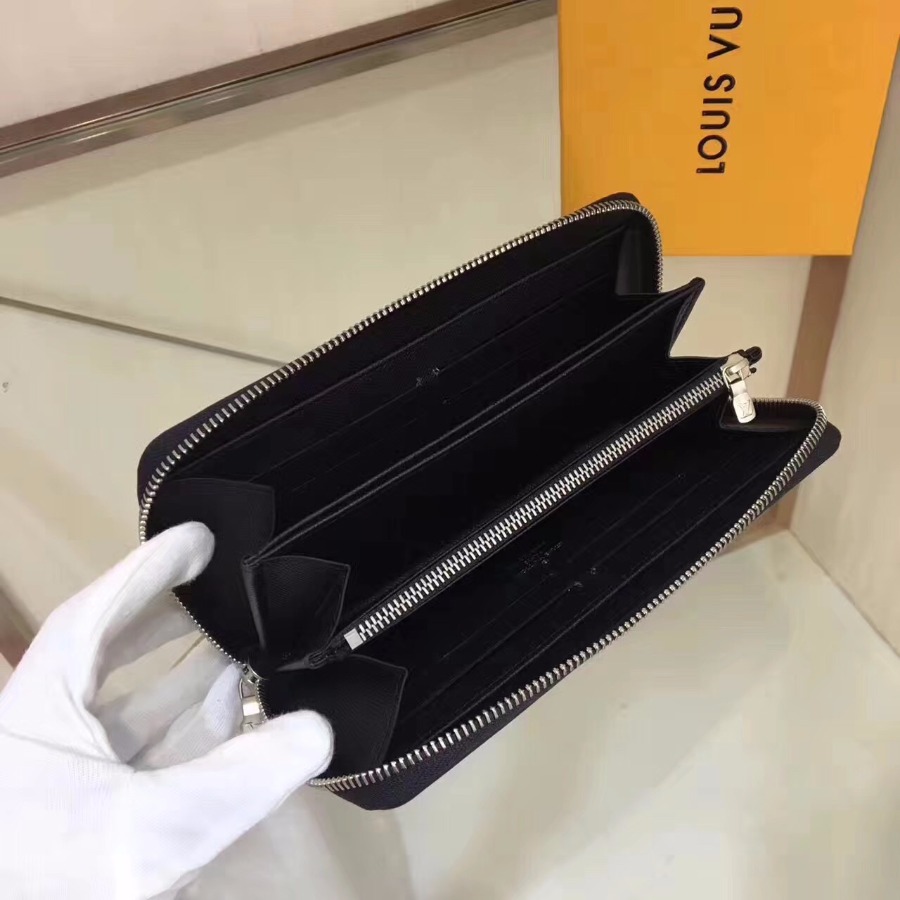 LOUIS VUITTON LV, Epi Leather , 7.5 x 3.9 x 0.6 inches