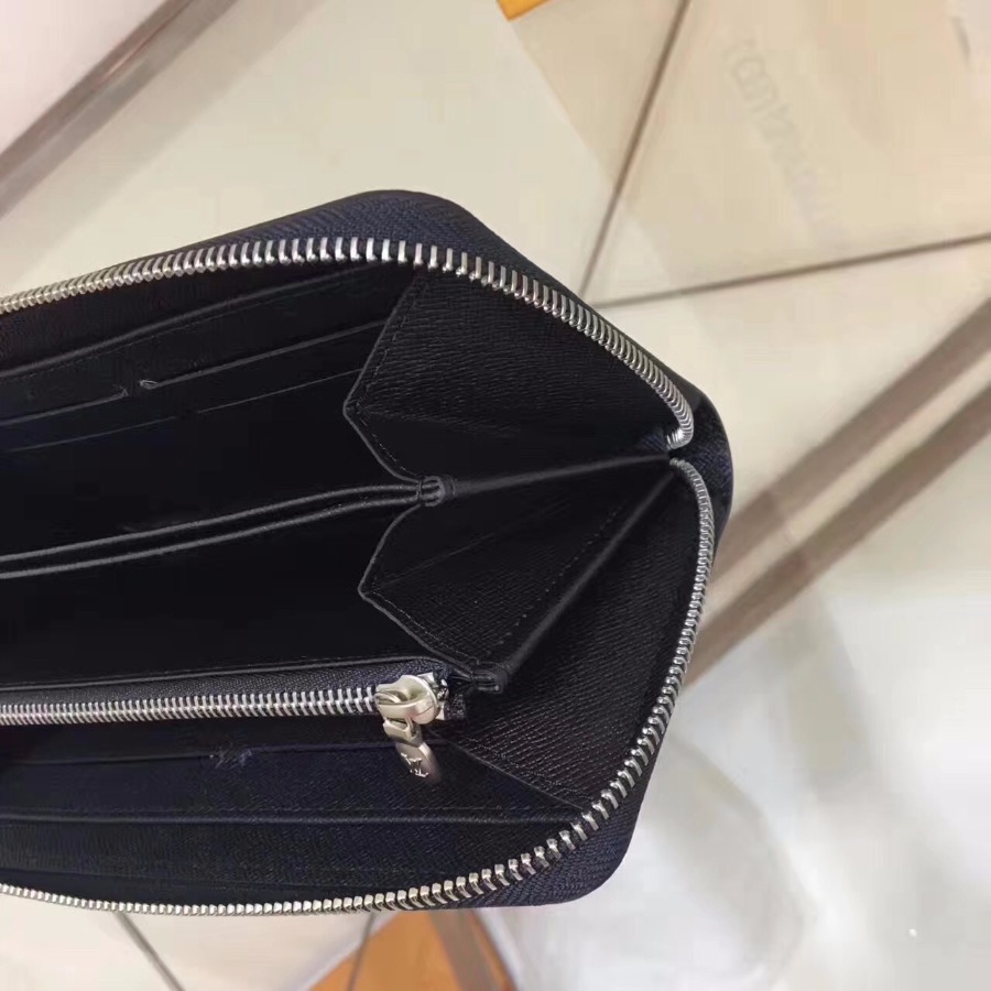LOUIS VUITTON LV, Epi Leather , 7.5 x 3.9 x 0.6 inches
