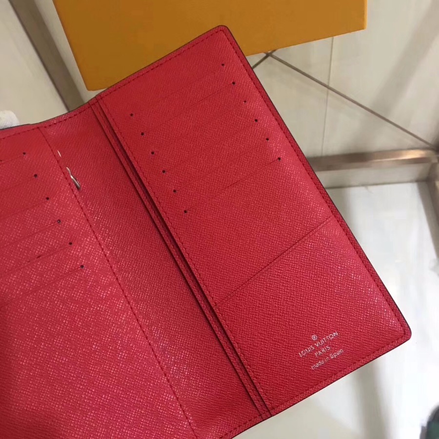 LOUIS VUITTON LV, Epi Leather , 7.5 x 3.9 x 0.6 inches