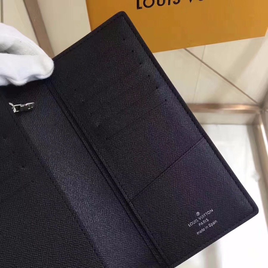LOUIS VUITTON LV, Epi Leather , 7.5 x 3.9 x 0.6 inches